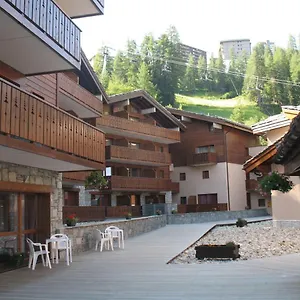 https://residence-les-chalets-edelweiss.hotels-rhonealpes.com